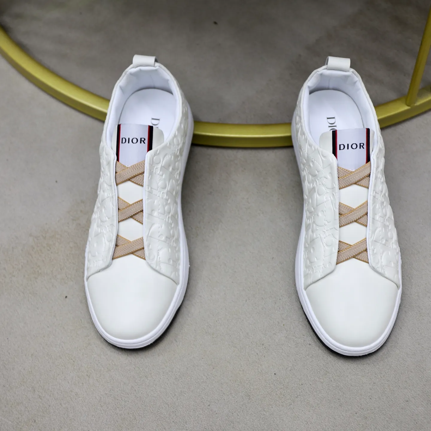 Ex-factory price: 442💰🙅‍♂️🙅‍♂️🙅‍♂️ Brand: Dior DIOR Standard code: 38-44 (45 customized) Grade: Same as the official website Material: Original leather splicing, comfortable and breathable lining, original wear-resistant outsole Style category: Men's fashionable casual shoes, running shoes, noble luxury brand elements, top luxury Color: actual picture color